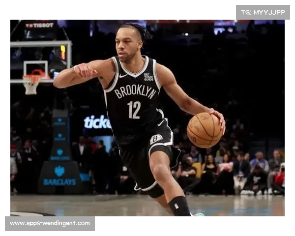 篮网末节五分钟大轮换 15人登场小曾依旧未获出场机会