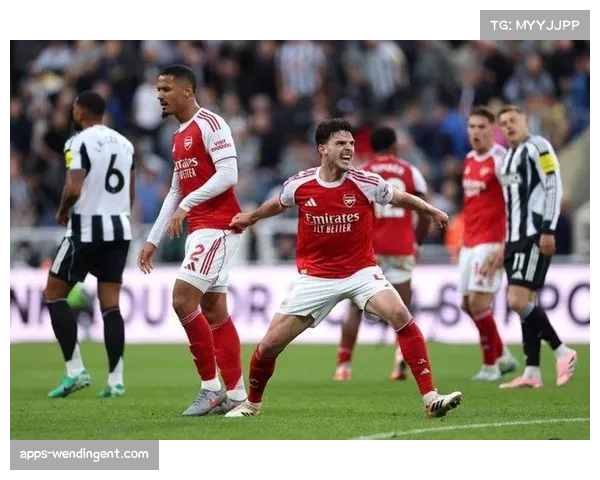 阿森纳客场绝杀复盘：赖斯苏维门迪双后腰构建中场屏障切断葡体传球路线